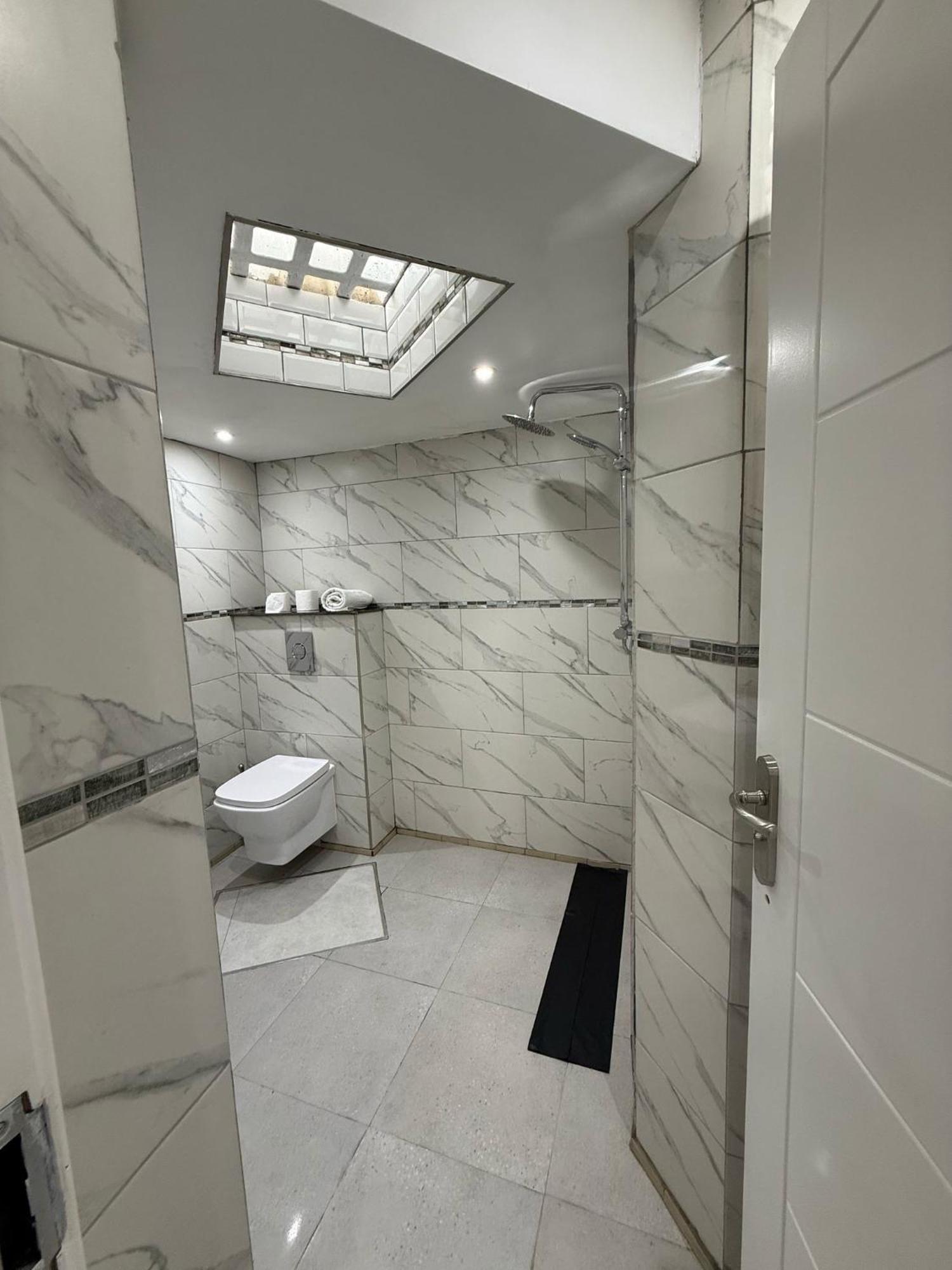 Apartment Bell Street 2 Bedroom Flat B London